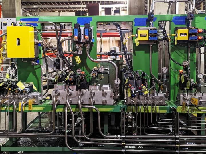 Hydraulic Controls Image 1